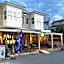 Alacati Moonbox Hotel