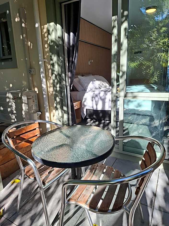 La Rochelle Motel