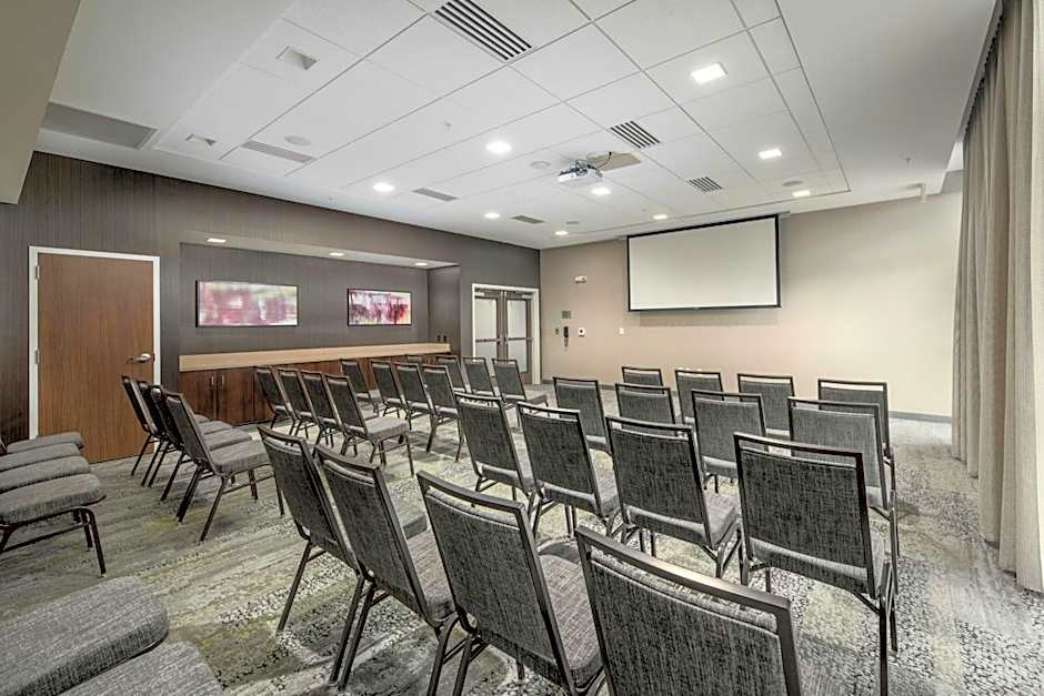 Courtyard by Marriott Russellville