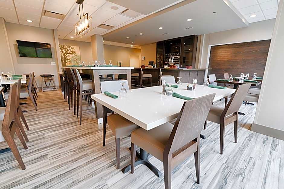Holiday Inn Knoxville N - Merchant Drive By IHG