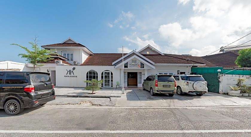 RedDoorz Syariah near Taman Bekapai 2