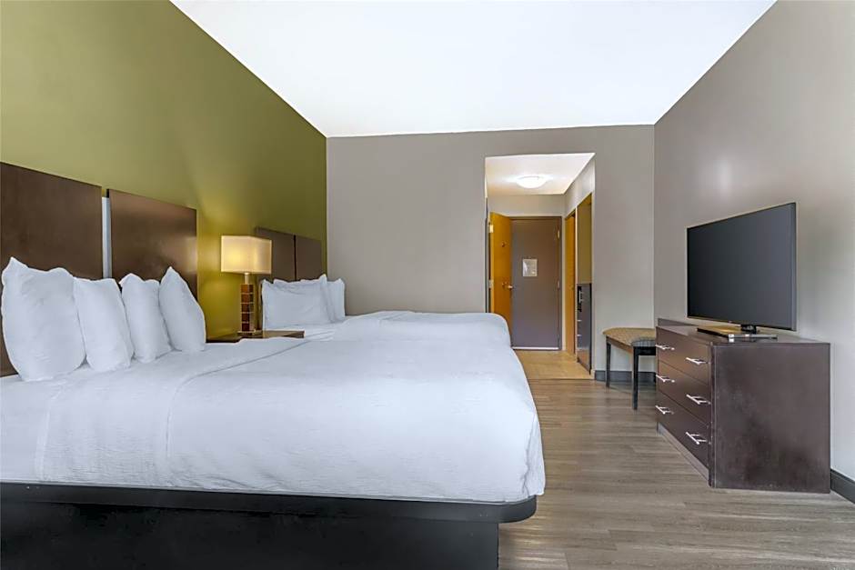 Best Western Plus Franciscan Square Inn and Suites Steubenville
