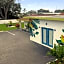 Palm Cove Motel