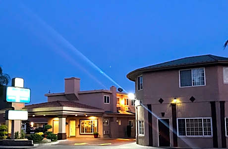 Travelodge by Wyndham Merced Yosemite