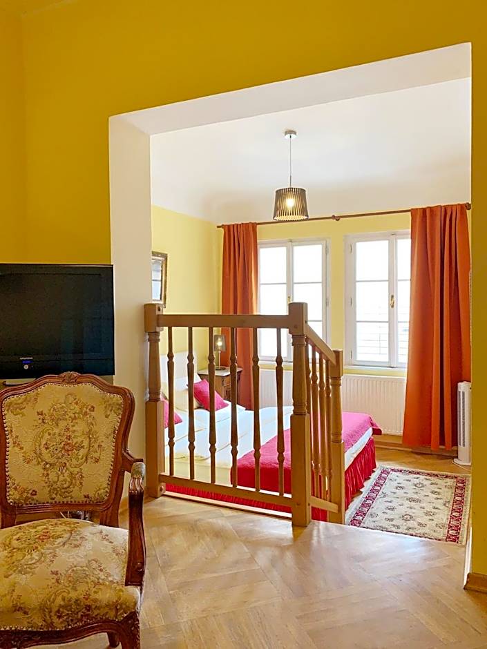 Small Luxury Palace Residence