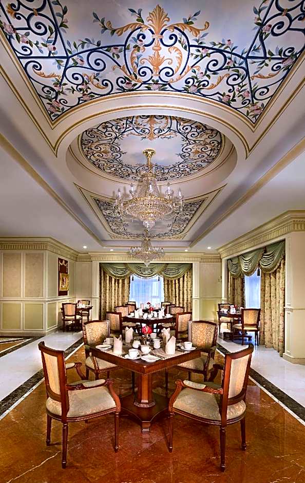 Royal Rose Abu Dhabi, a Curio Collection by Hilton Affiliated Hotel