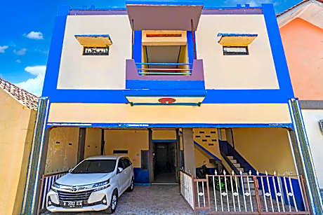 SPOT ON 93622 Wisma Dua Putra Syariah