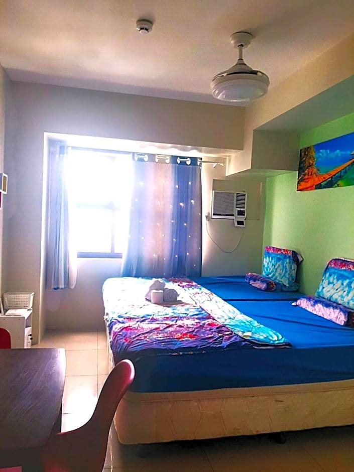 Horizons 101, Studio good for 2 person