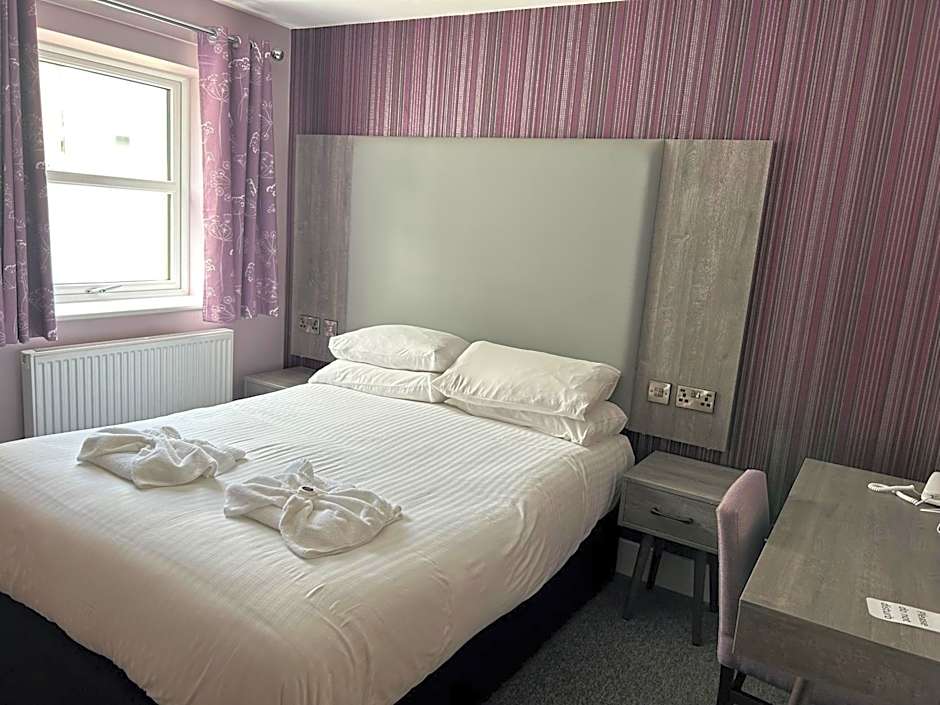 Riviera Hotel