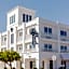 Bay Shores Peninsula Hotel