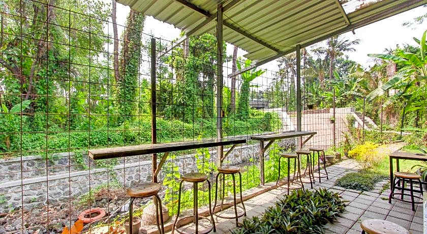 Hotel O Pondok Helomi