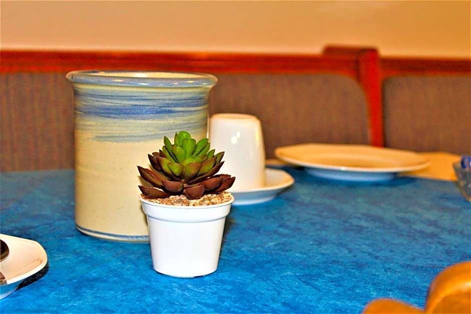 Hotel Alsterquelle 24h Check-in, Free Parking and WiFi