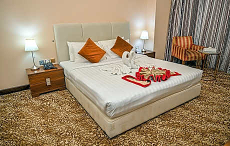 Deluxe Room with King Bed - Non-Smoking