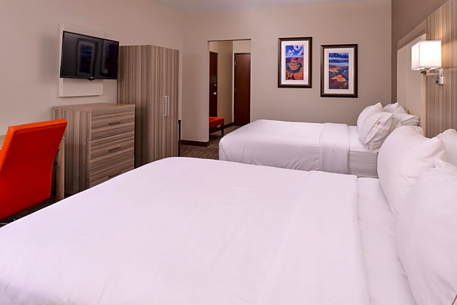 Holiday Inn Express & Suites Williams, an IHG Hotel