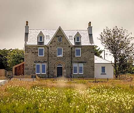 House Of Juniper - The Manse