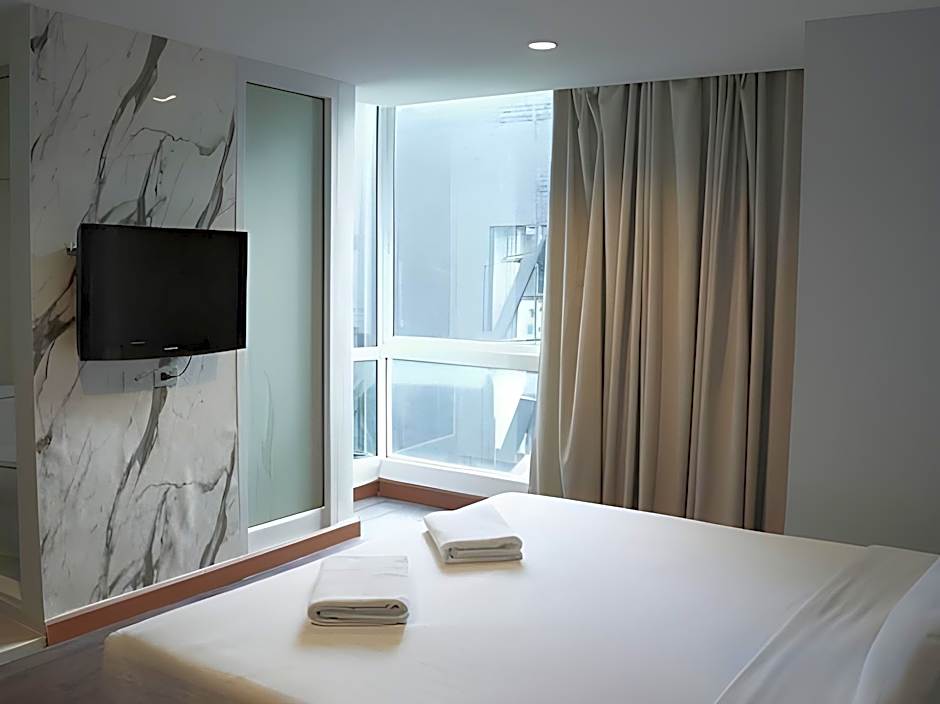 Nantra Sukhumvit 39 Hotel