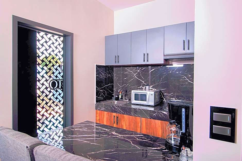 Quieto Hotel Suites