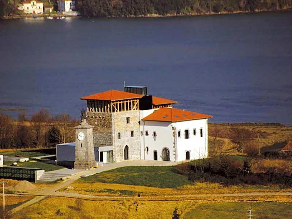 Hotel Ibaigune