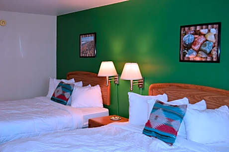 Ceder Standard Double Room, 2 Queen Beds