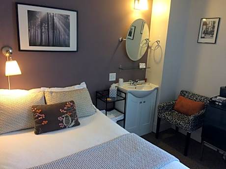 Standard Double Room with Shared Bathroom