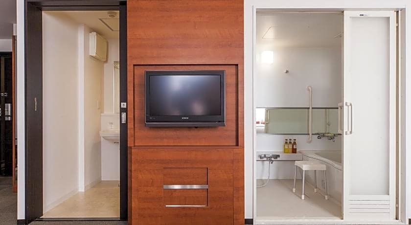 MYSTAYS Shin-Urayasu CC