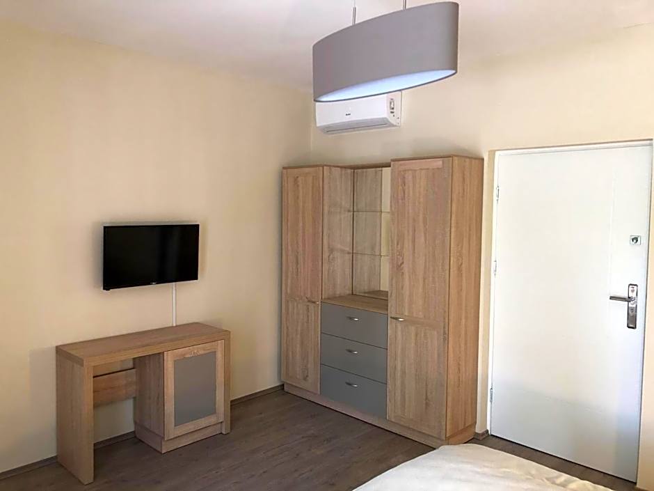 Napsugár Club és Panzió