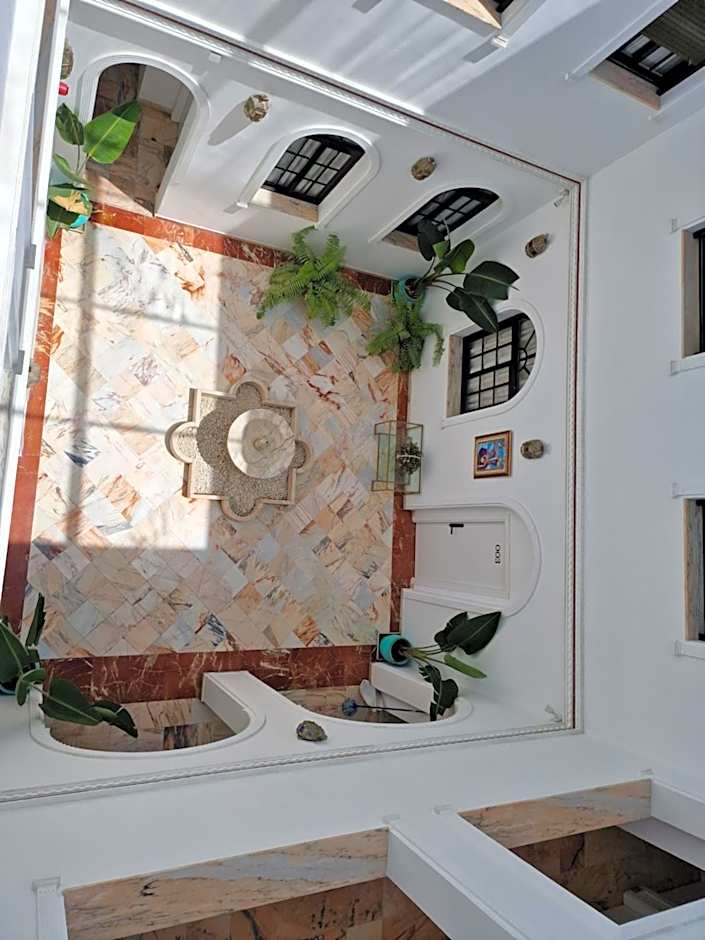 Hotel y Apartamentos Doña Lola