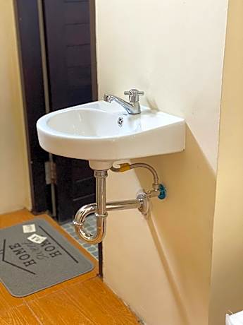 Holistic Stay - Taman Griya Residence