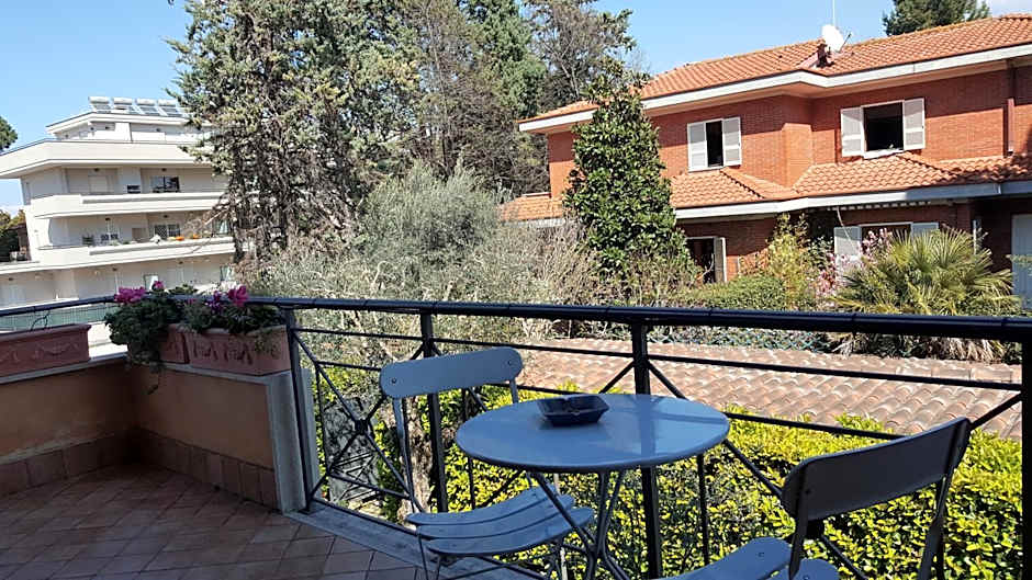 Aurelia Garden Gold B&B