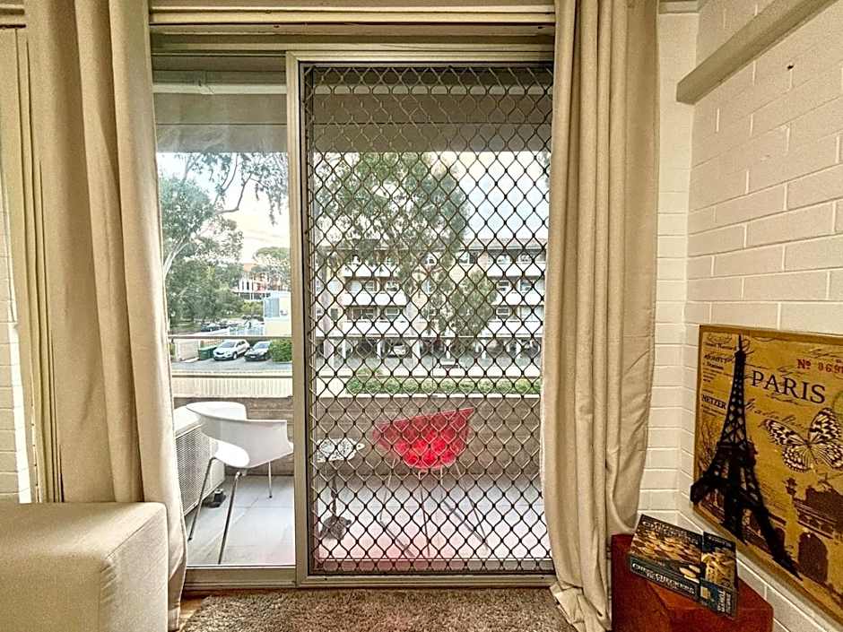 Central Subiaco Oasis 1 Bedroom Unit