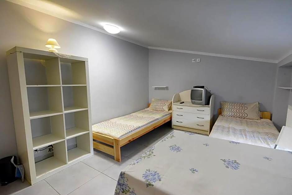 Najtańsze noclegi Rybna 9