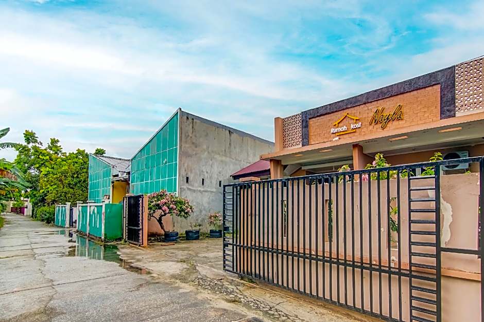 Hotel O Nayla Homestay Syariah Near Koro Koro Panam, Karaoke, Pool, & Cafe