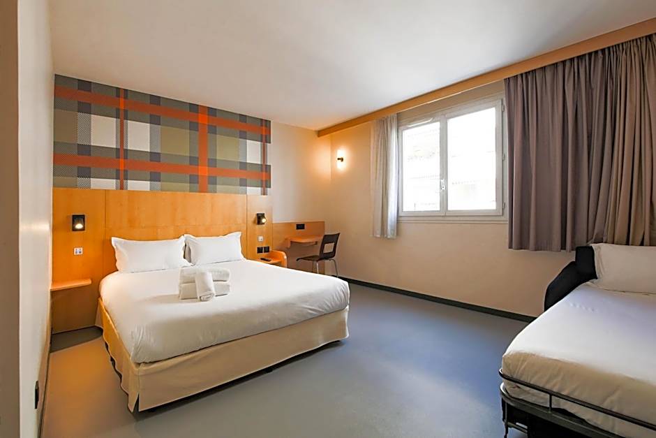 easyHotel Nice Palais des Congrès  Old Town
