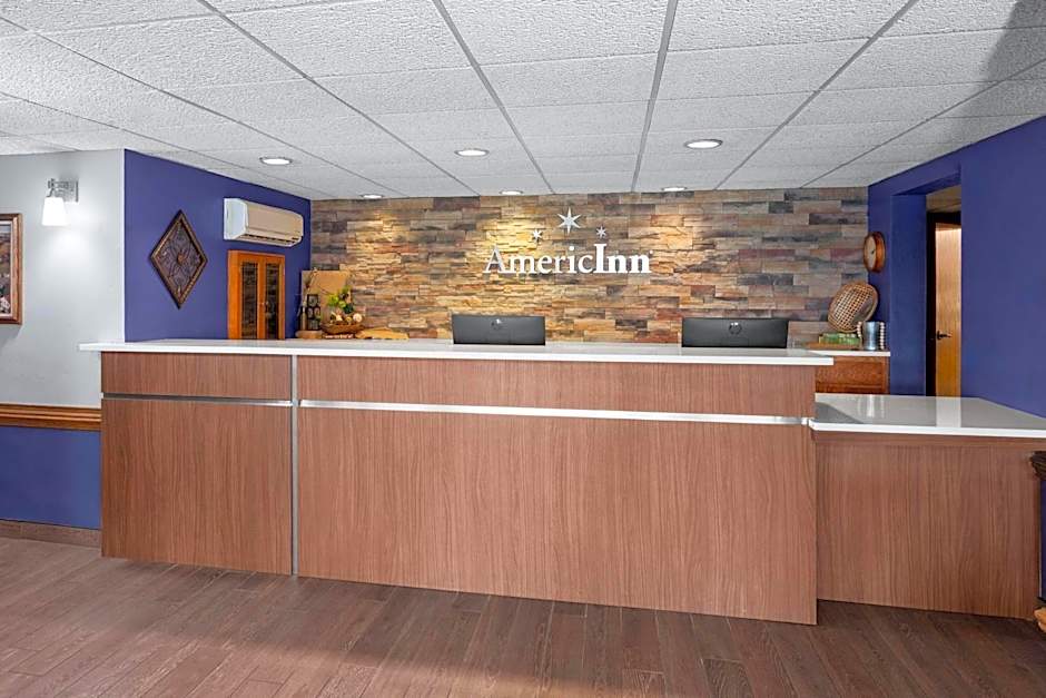 AmericInn by Wyndham Green Bay West