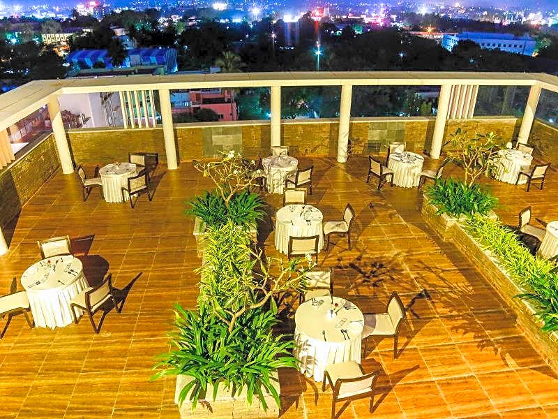 Vivera Grand Hotel - Dindigul