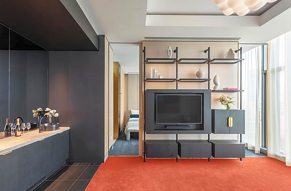 The Darling at The Star