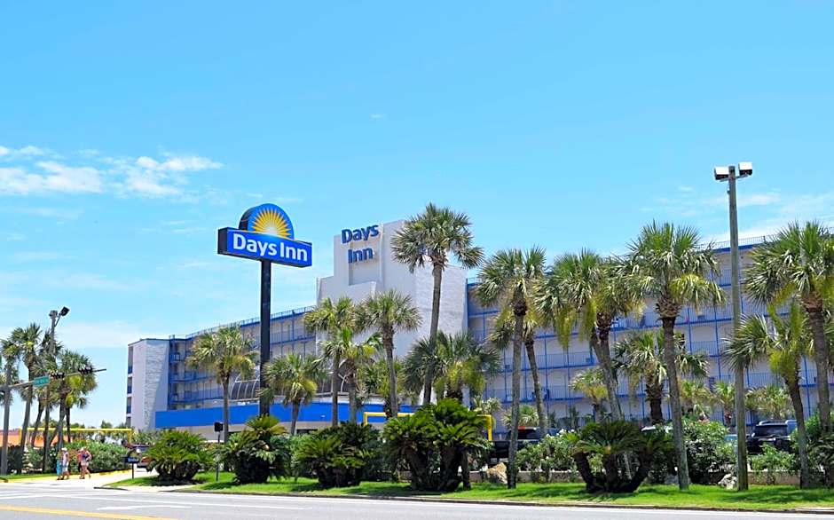 Days Inn by Wyndham Panama City Beach/Ocean Front
