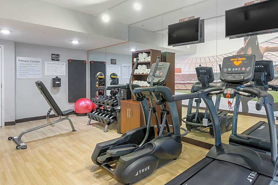 Clarion Pointe Charlottesville