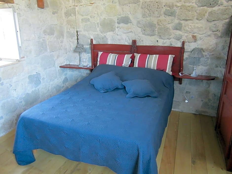 Chambre d'Hôtes La Tour de Brazalem