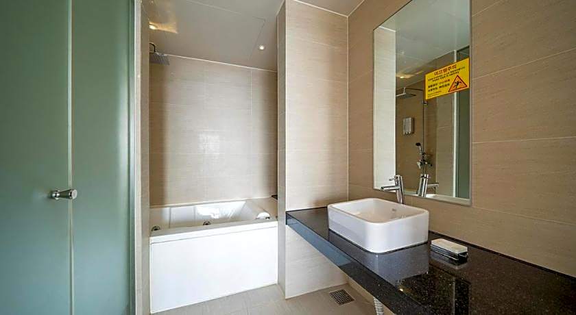 Wolmido Premiers Hotel