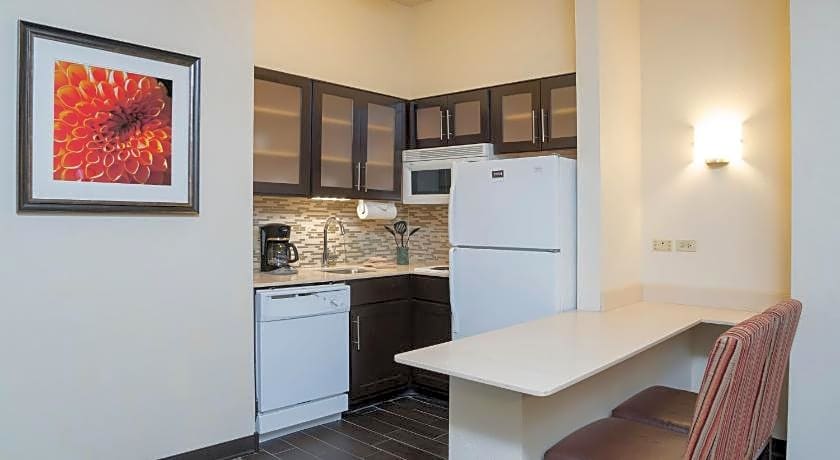 Staybridge Suites Chicago-Oakbrook Terrace