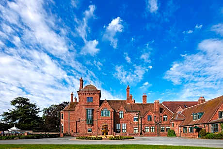 Aldwark Manor Estate