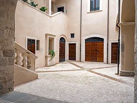 Palazzo dei Pavoni, Relais di Charme