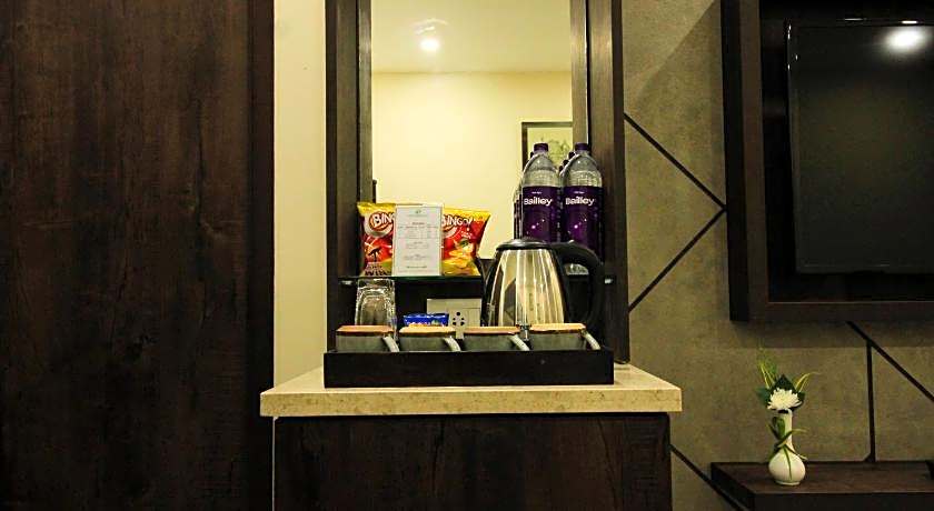 Anna Residency- White Town