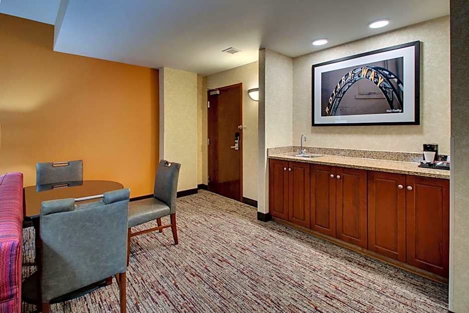 Drury Inn & Suites Findlay