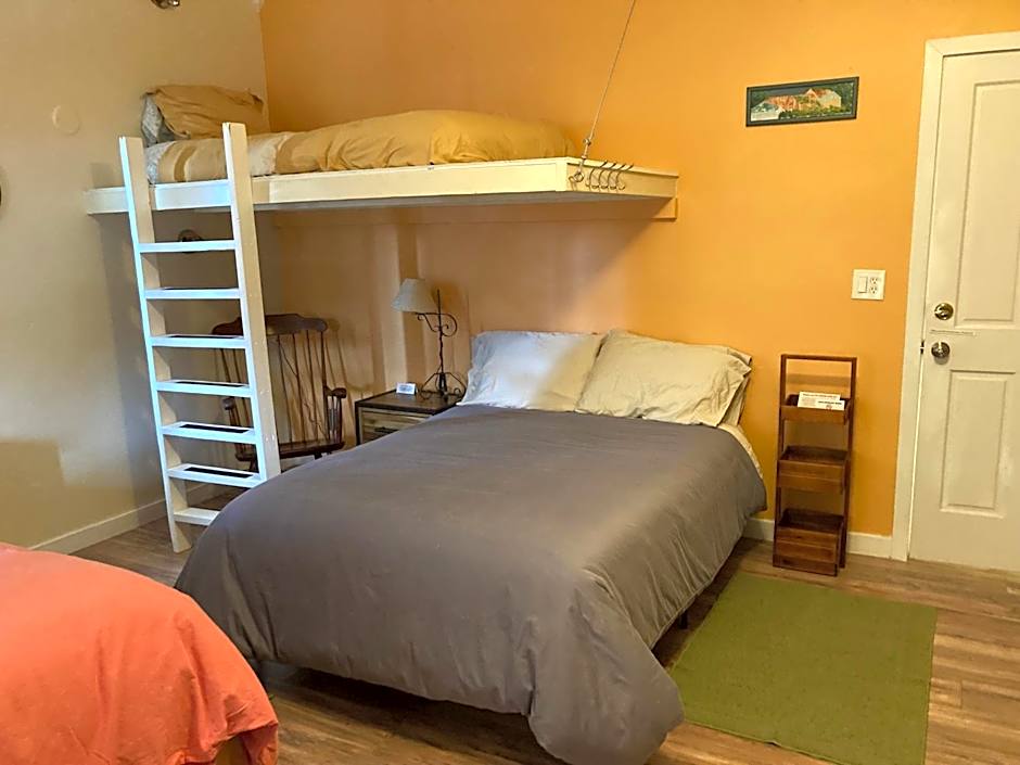 Mancos Inn
