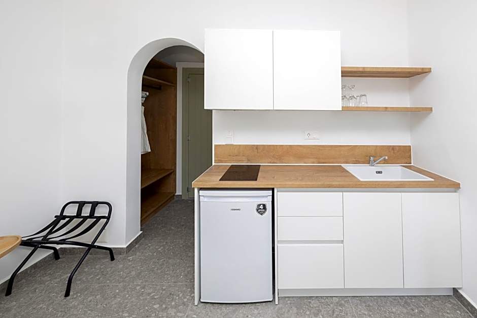 Delfinaki Boutique Apartments Lionas beach ,Naxos