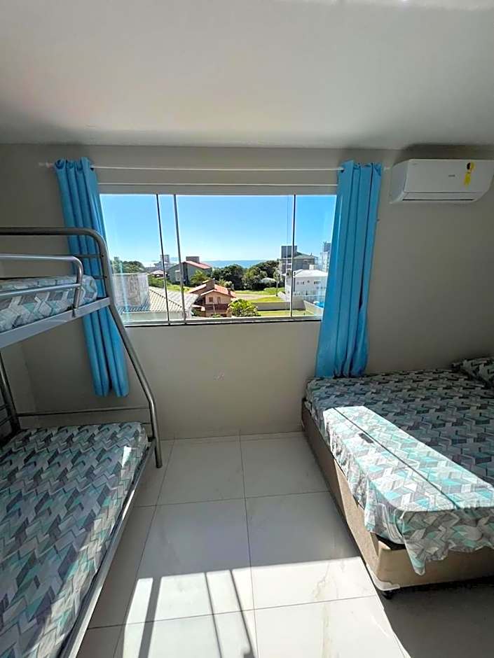 Seu refúgio paradisíaco a apenas 330 metros do mar TUB