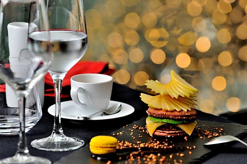 Royal Tulip City Center