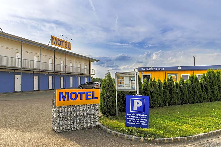 Tour-Motel